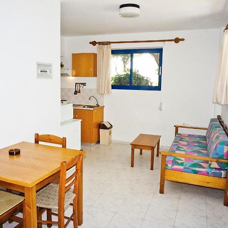 Anthea Apartments Palaiochora Oda fotoğraf