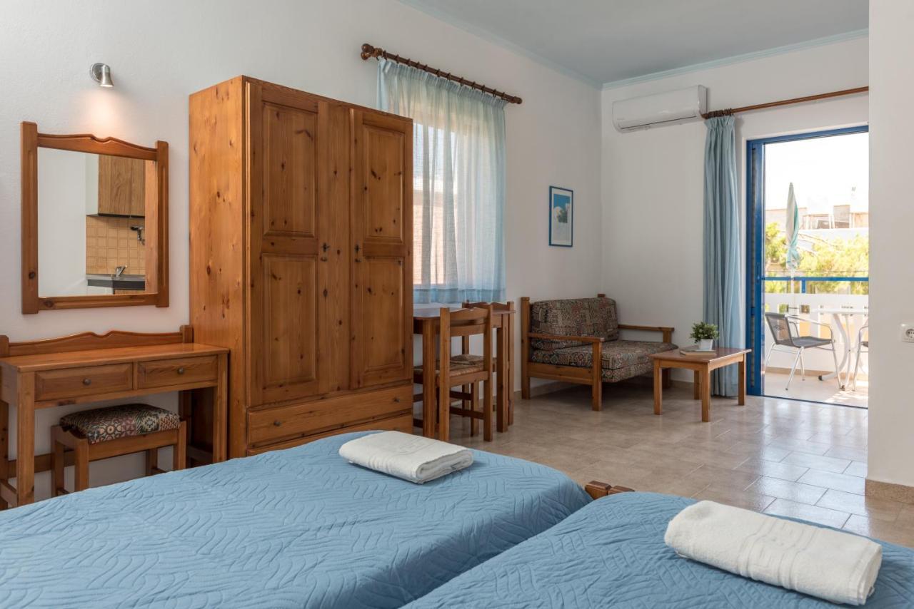 Anthea Apartments Palaiochora Dış mekan fotoğraf