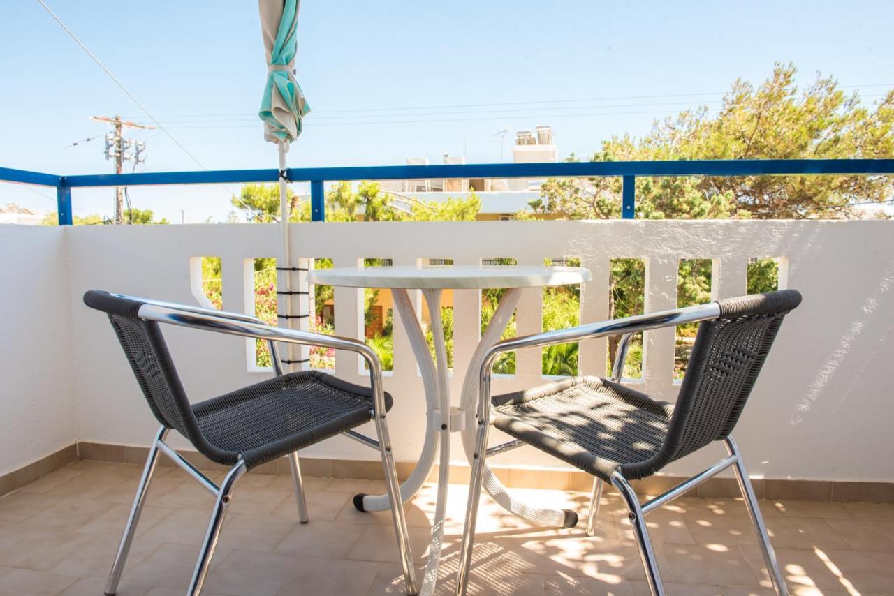 Anthea Apartments Palaiochora Dış mekan fotoğraf
