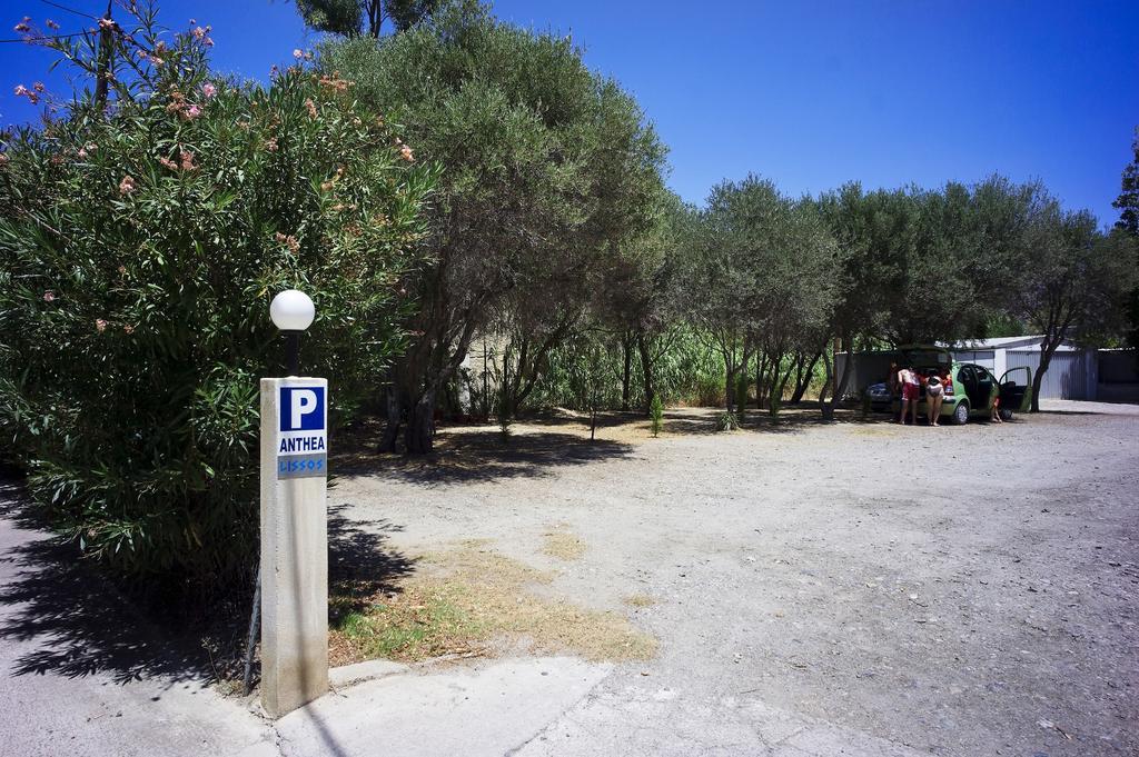 Anthea Apartments Palaiochora Dış mekan fotoğraf