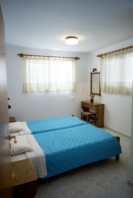 Anthea Apartments Palaiochora Dış mekan fotoğraf